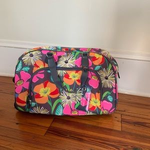 Vera Bradley rolling duffle bag very cute pattern perfect for traveling